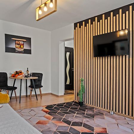 Apartament De Lux Drumul Taberei Бухарест Экстерьер фото