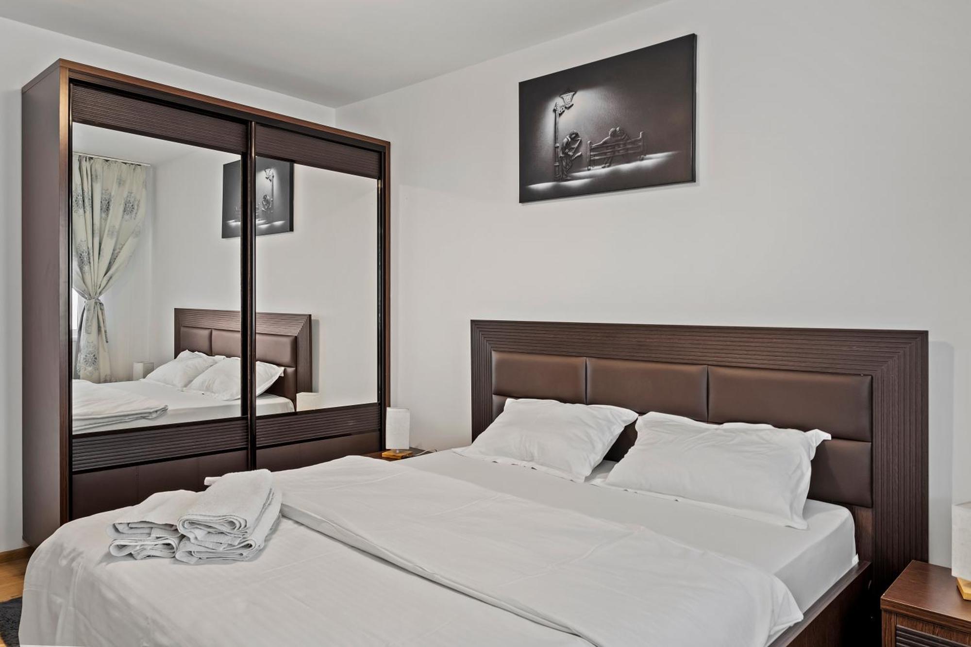 Apartament De Lux Drumul Taberei Бухарест Экстерьер фото