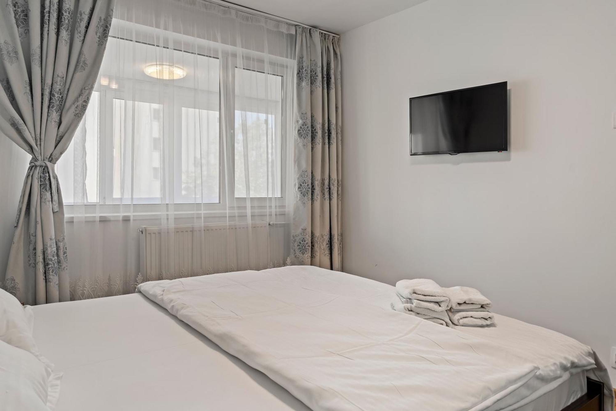 Apartament De Lux Drumul Taberei Бухарест Экстерьер фото