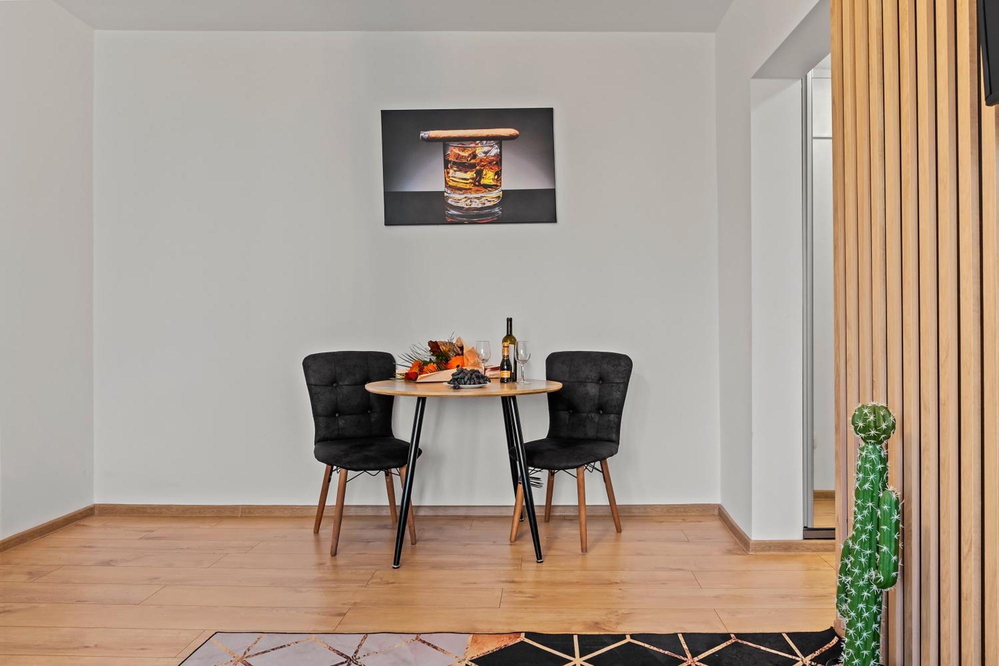 Apartament De Lux Drumul Taberei Бухарест Экстерьер фото
